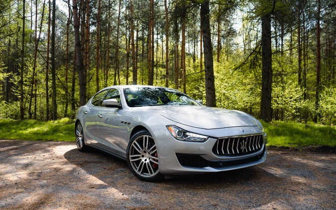 Maserati Ghibli cena 195000 przebieg: 133600, rok produkcji 2018 z Prochowice małe 326